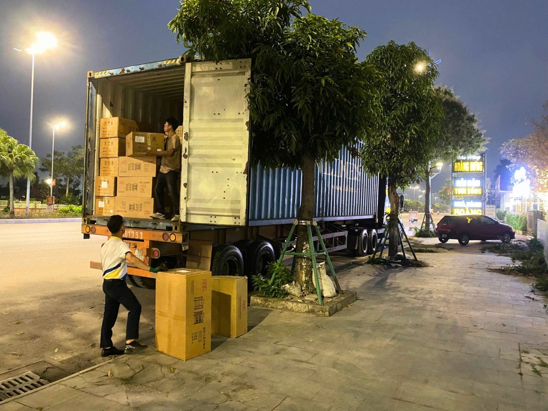 Bàn ghế tiệc Pandora 2