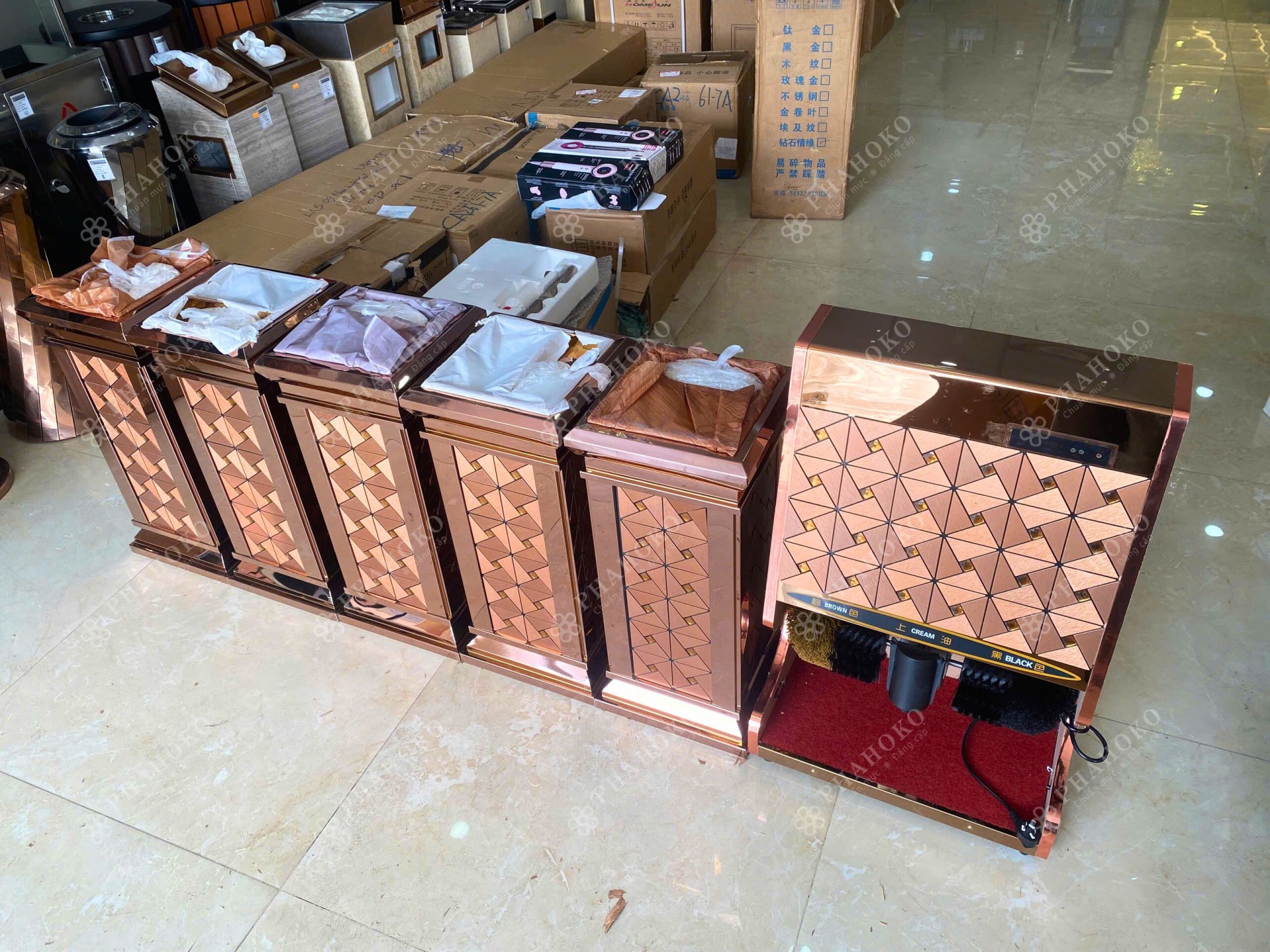 Thùng rác inox 201 và máy đánh giày