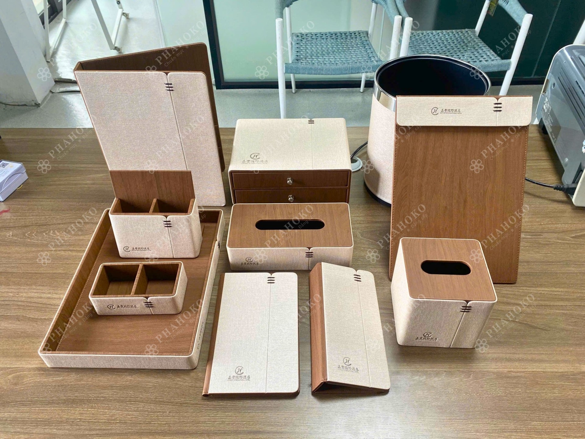 Bộ đồ da buồng phòng