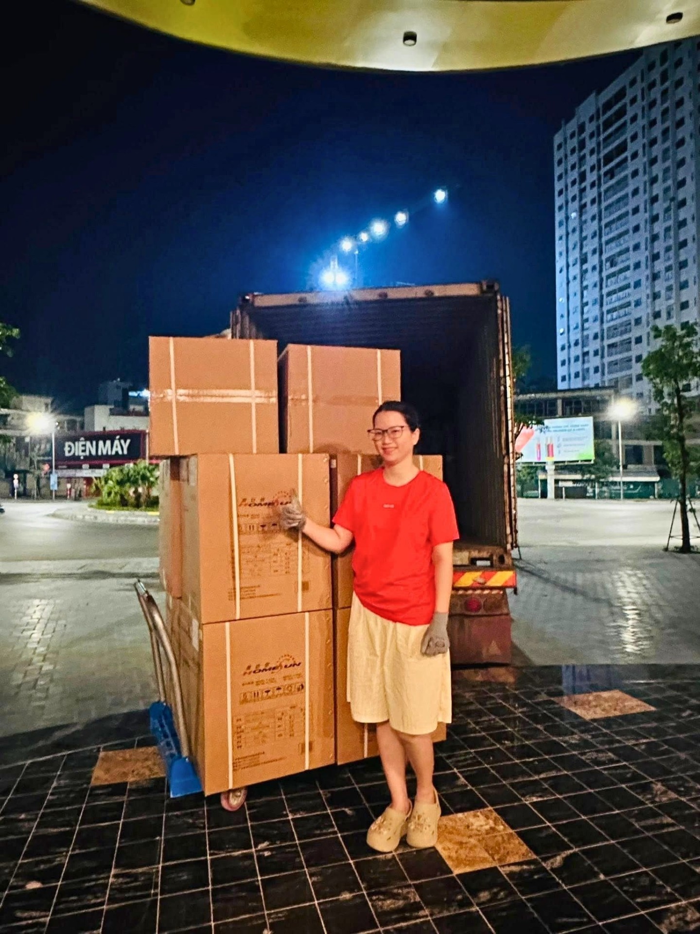 Cont thứ 3 PHOENIX CROWN HOTEL2