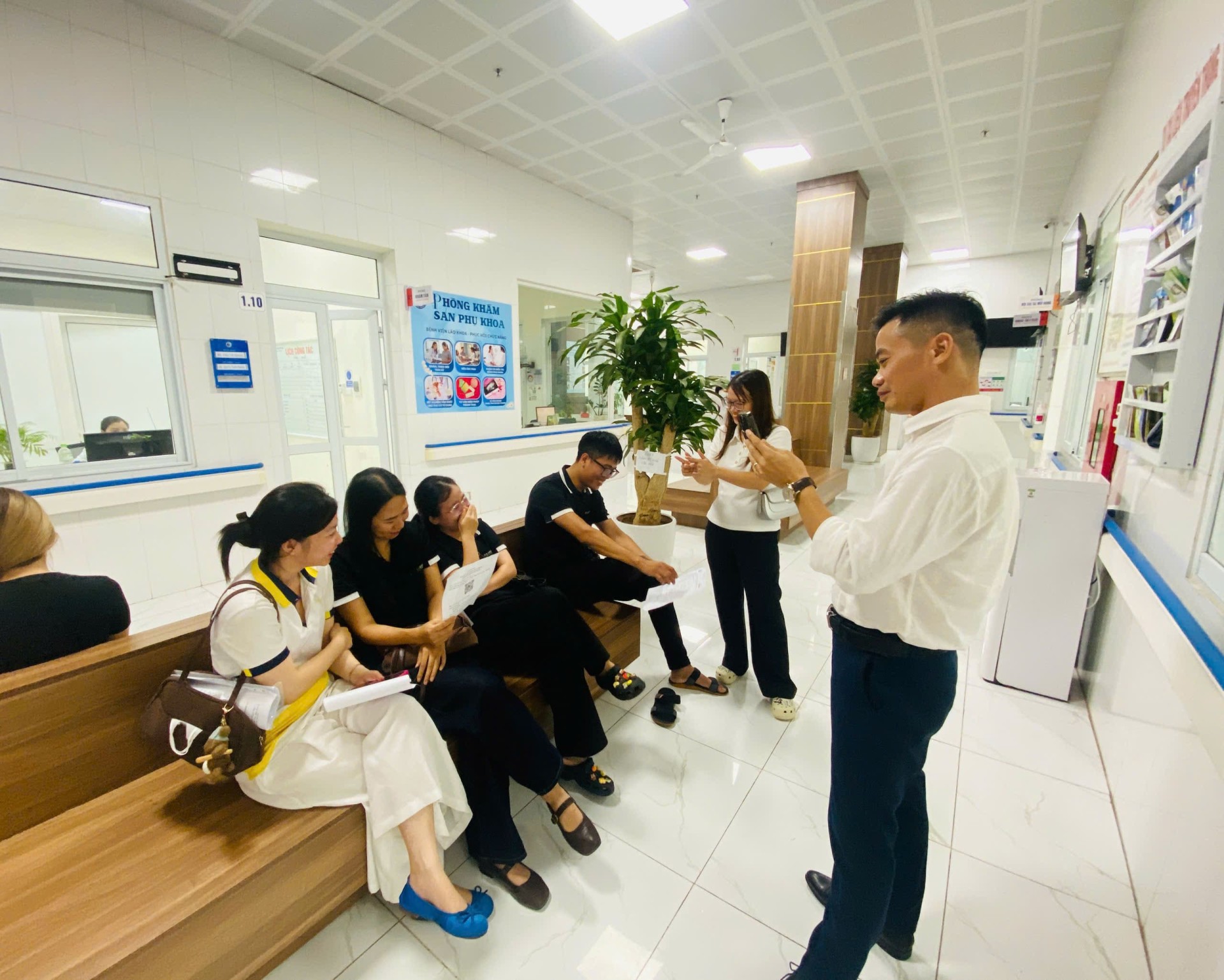 Thăm khám sức khoẻ công nhân viên3